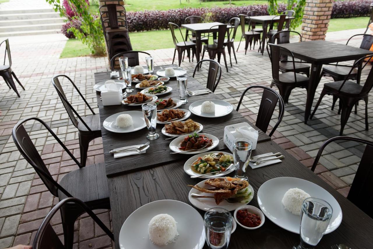 "D'Bamboo Kamp" Desa Wisata Ekang 라고이 외부 사진